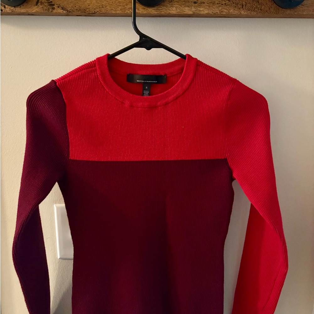 White House Black Market Red and Burgundy Sweater